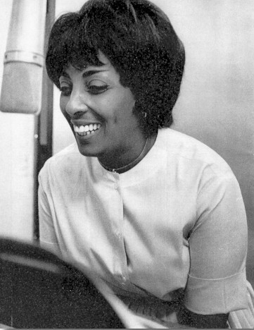 Carmen Mercedes McRAE